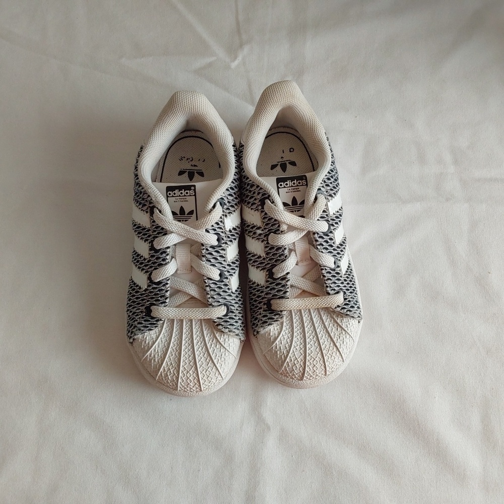 Adidas Superstar
